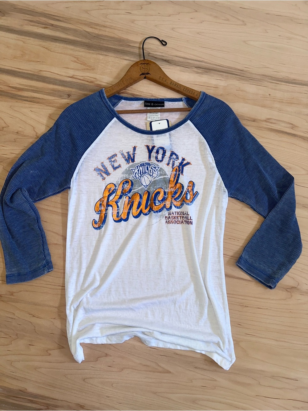 Womens New York Knicks White & Blue Raglan Tee